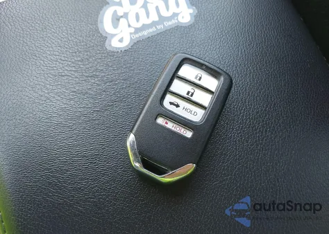 2018 Honda Accord Lx z USA, uszkodzony, nr VIN 1HGCV1F17JA157414